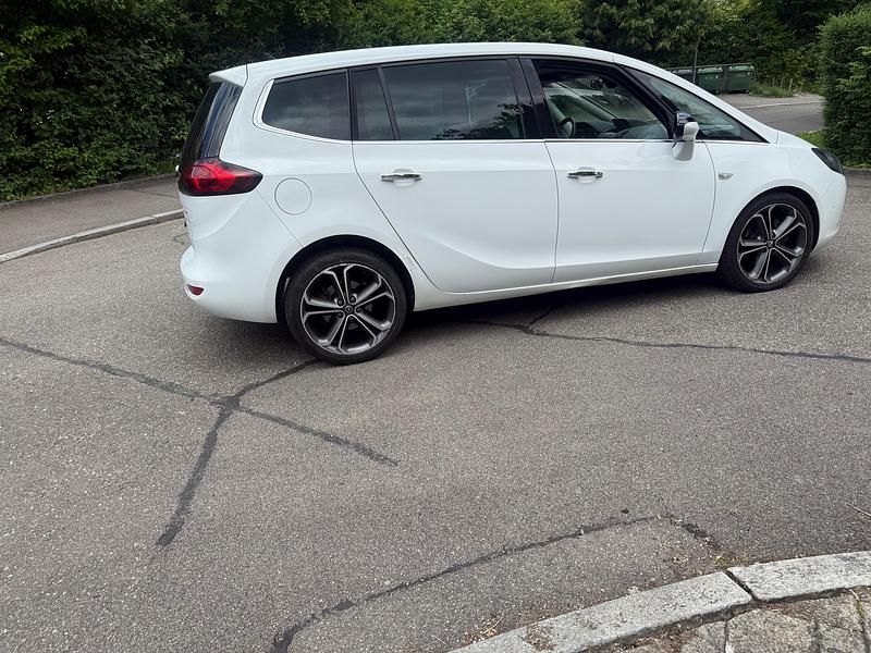 Gebraucht Opel Zafira Tourer Cosmo 140 PS (102 kW) 2013 Van / Kleinbus