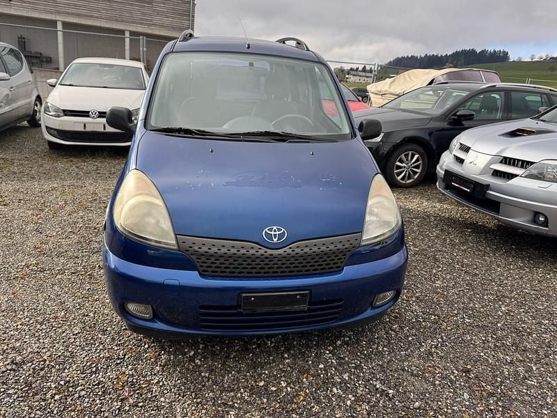 Gebraucht 2000 Toyota Yaris Luna Kombi | CHF 1’499 (Guter Preis) - Bild 1/4