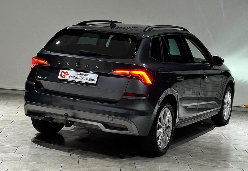 Gebraucht Skoda Kamiq Style 115 PS (84 kW) 2019 Grau SUV
