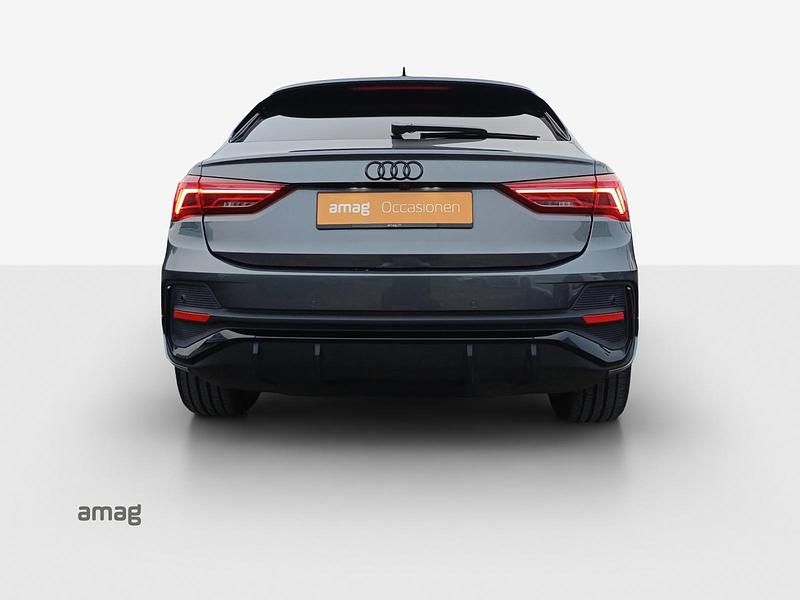 Gebraucht Audi Q3 Sportback S-Line 150 PS (110 kW) 2022 Daytonagrau perleffekt SUV