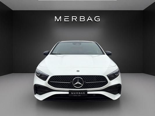 Neu Mercedes A220 190 PS (139 kW) 2025 Weiss Limousine