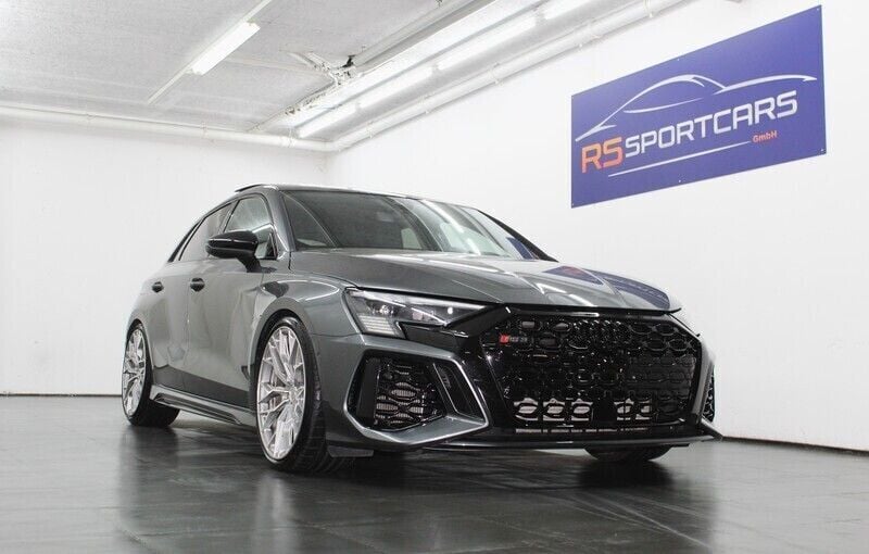 Gebraucht Audi RS3 Sportback 460 PS (338 kW) 2021 Kleinwagen