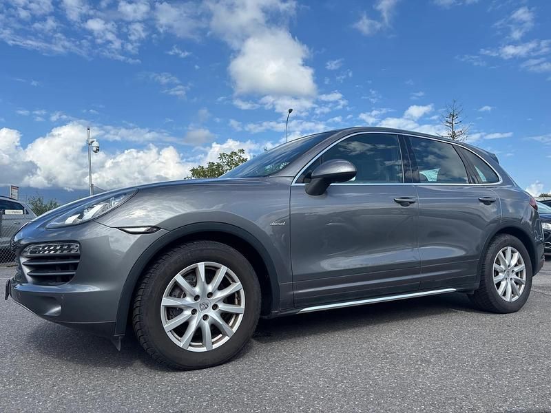 Gebraucht Porsche Cayenne 240 PS (176 kW) 2011 SUV
