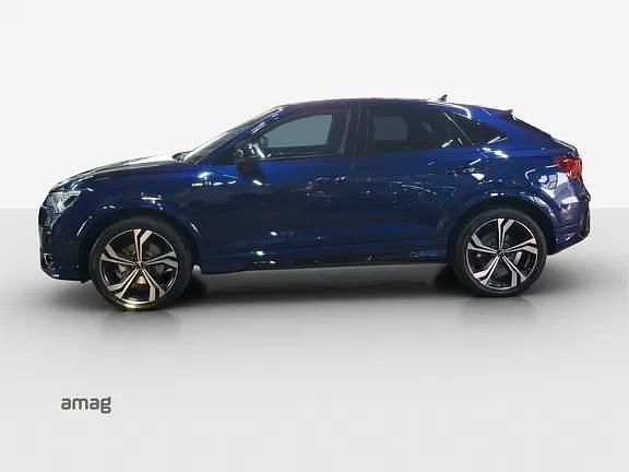 Gebraucht Audi Q3 Sportback Attraction 150 PS (110 kW) 2022 Navarrablau metallic SUV
