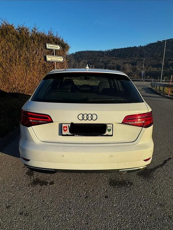 Gebraucht Audi A3 Sportback e-tron Sport 204 PS (150 kW) 2018 Kleinwagen