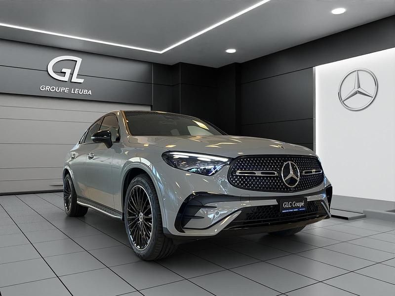 Neu Mercedes GLC220 197 PS (144 kW) 2026 Grau Coupé