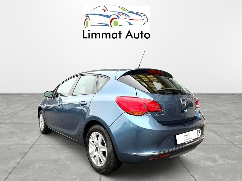 Gebraucht Opel Astra drive 110 PS (80 kW) 2014