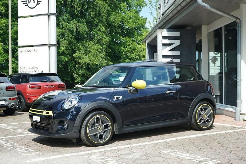 Schwarz Gebraucht 2020 Mini Cooper SE Kleinwagen | CHF 22’900 (Teuer) - Bild 1/4