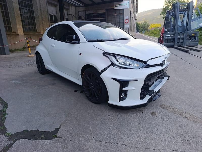 Gebraucht Toyota Yaris Sport 261 PS (191 kW) 2021