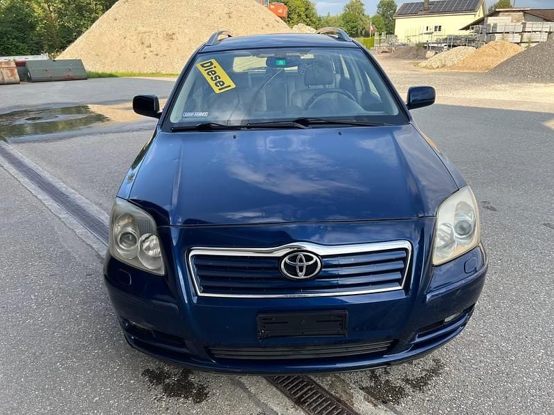 Gebraucht 2005 Toyota Avensis Sol Kombi | CHF 900 (Fairer Preis) - Bild 1/4