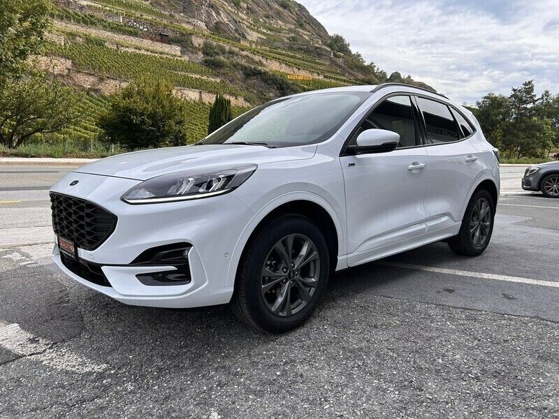 Gebraucht 2023 Ford Kuga ST-Line SUV | CHF 31’800 (Etwas zu teuer) - Bild 1/4