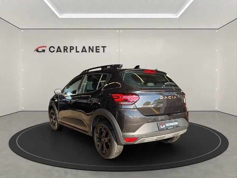 Gebraucht Dacia Sandero Extreme 91 PS (66 kW) 2024 Grün Kleinwagen