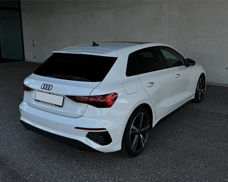 Gebraucht Audi A3 Attraction 150 PS (110 kW) 2021