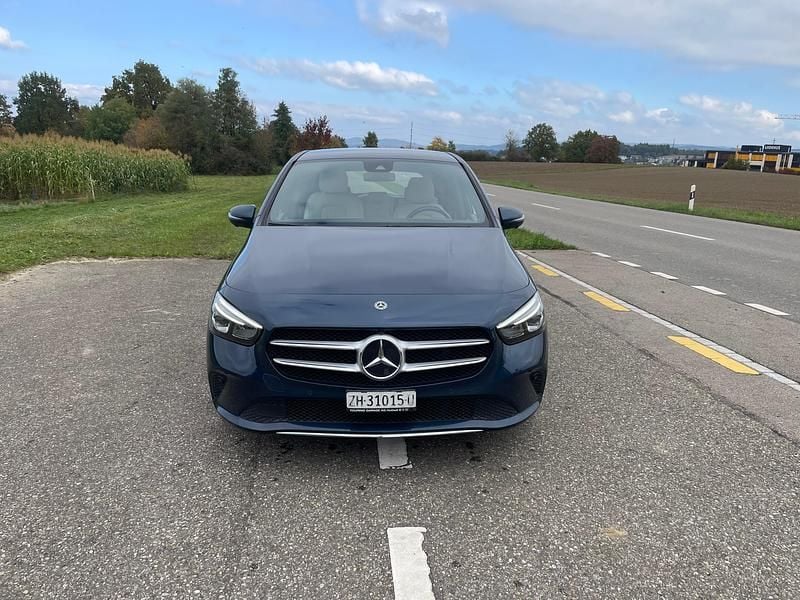 Gebraucht Mercedes B250 Style 224 PS (164 kW) 2019 Van / Kleinbus