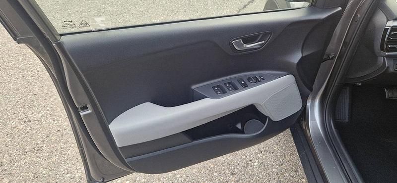 Neu Kia Stonic 101 PS (74 kW) 2025 SUV