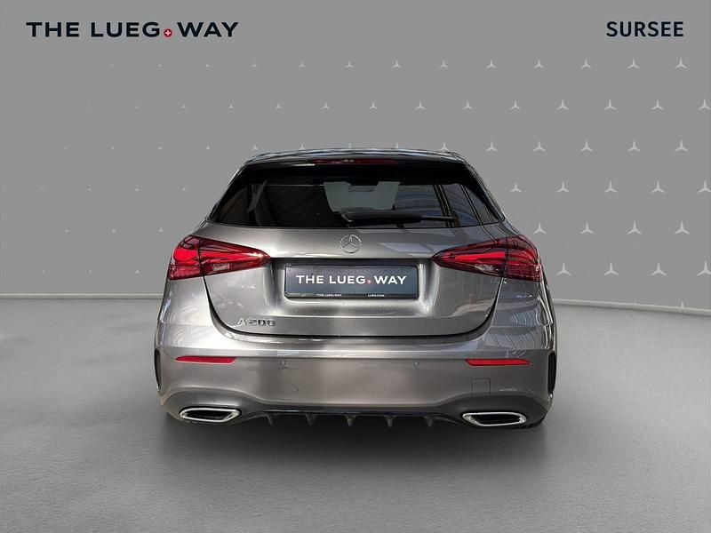 Neu Mercedes A200 Night 163 PS (119 kW) 2026 Grau Limousine