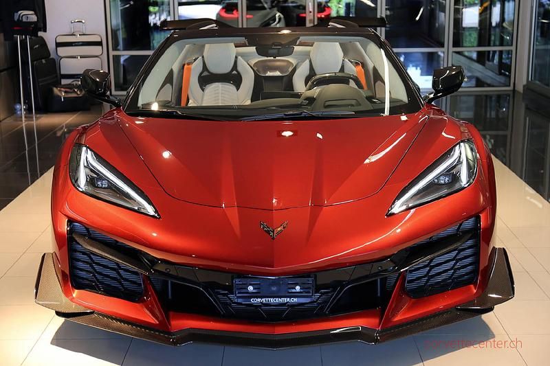 Gebraucht Chevrolet Corvette 646 PS (475 kW) 2023 Rot Cabrio
