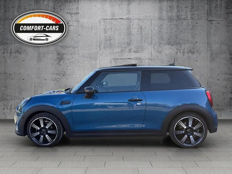 Blau Gebraucht 2025 Mini Cooper Kleinwagen | CHF 17’840 - Bild 1/4