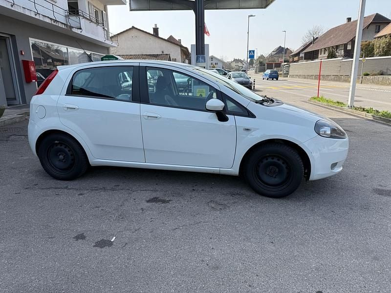 Gebraucht Fiat Punto Dynamic 78 PS (57 kW) 2009 Kleinwagen