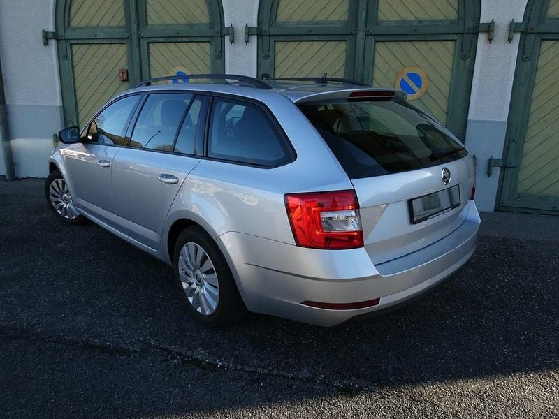 Gebraucht Skoda Octavia Ambition 184 PS (135 kW) 2018 Kombi