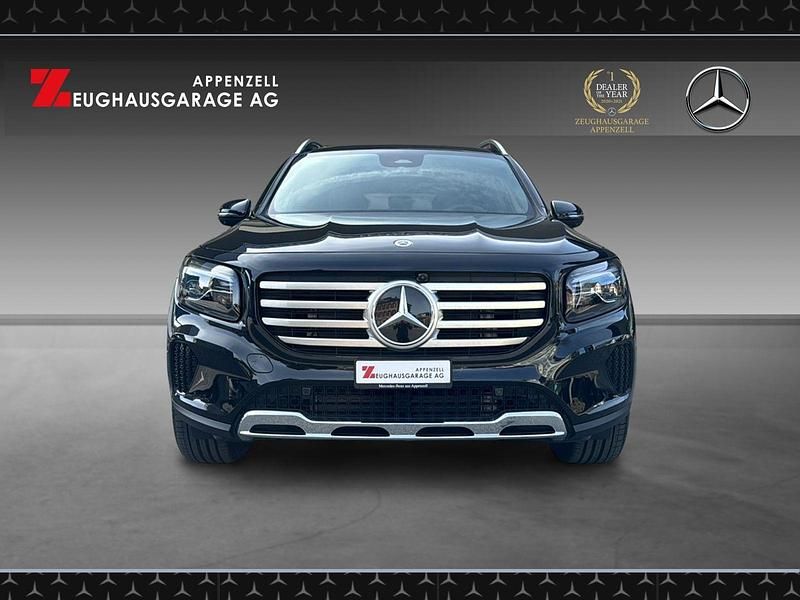 Gebraucht Mercedes GLB250 223 PS (164 kW) 2024 Schwarz SUV