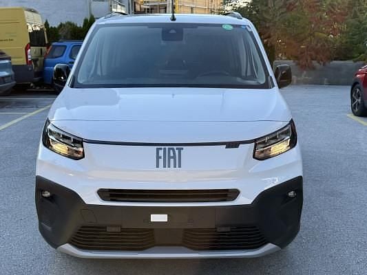 Neu Fiat e-Doblò Lounge 100 kW (136 PS) 2025 Van / Kleinbus