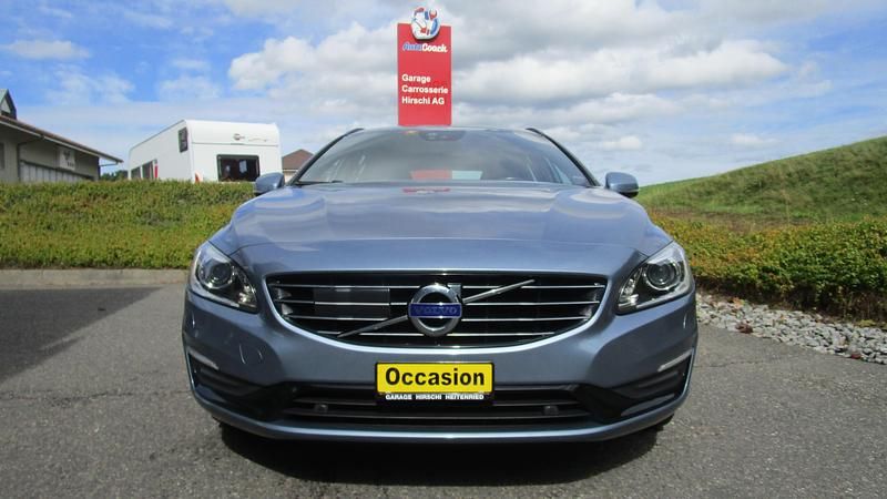 Gebraucht 2017 Volvo V60 Kinetic Kombi | CHF 15’500 (Fairer Preis) - Bild 1/4