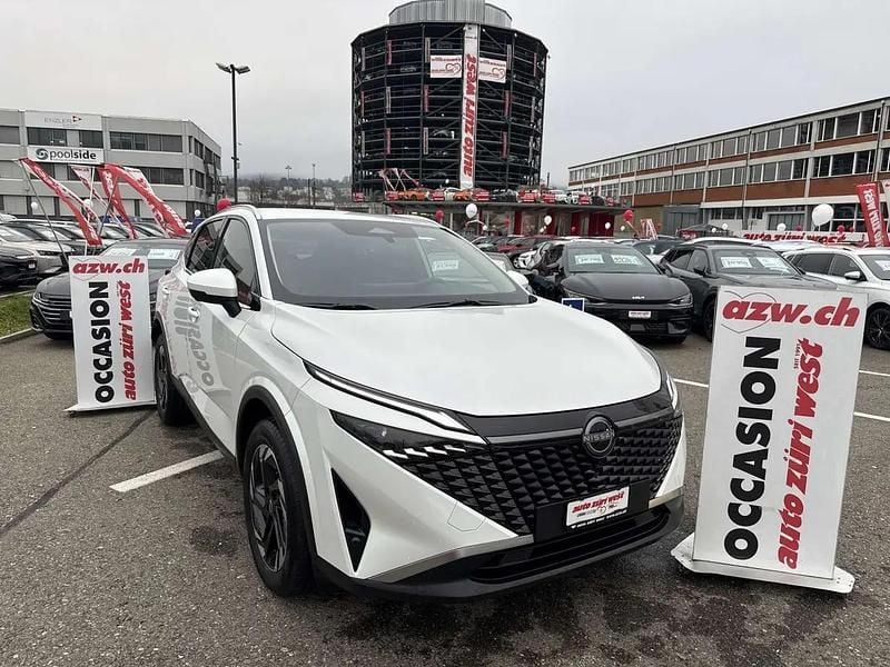 Weiss Gebraucht 2025 Nissan Qashqai N-Connecta SUV | CHF 26’400 (Superpreis) - Bild 1/4