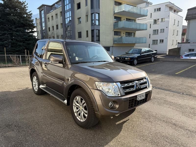 Gebraucht Mitsubishi Pajero 200 PS (147 kW) 2012 SUV