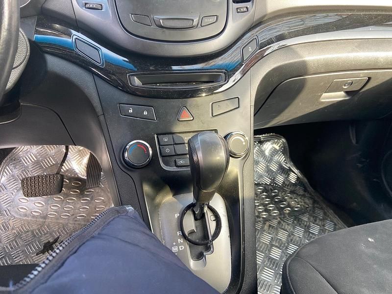 Gebraucht Chevrolet Orlando LTZ 141 PS (103 kW) 2014 Van / Kleinbus