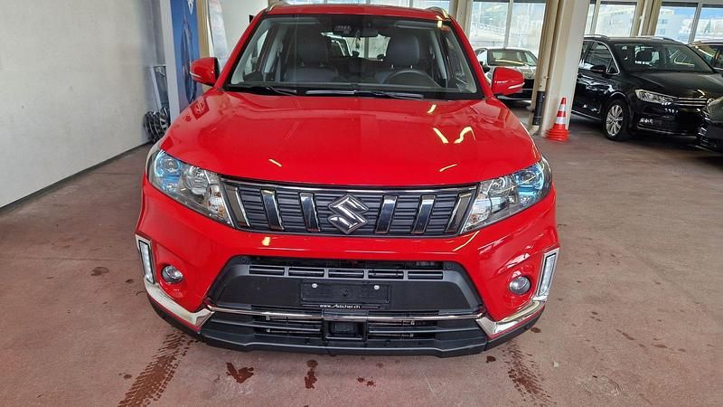 Gebraucht Suzuki Vitara 140 PS (102 kW) 2019 Rot SUV