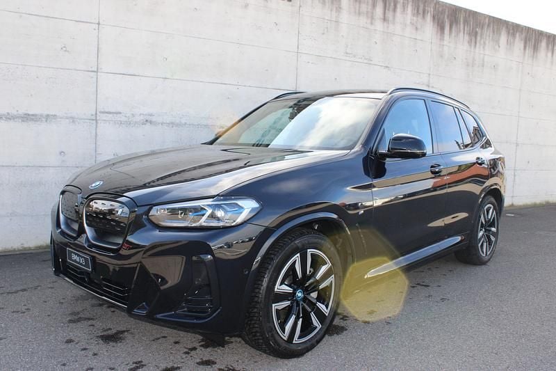 Gebraucht BMW iX3 Impressive 210 kW (286 PS) 2022 SUV