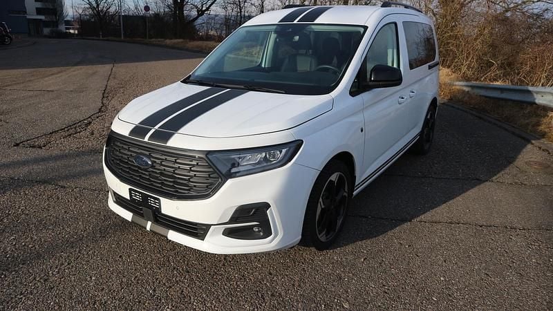 Neu Ford Tourneo Connect Titanium 121 PS (88 kW) 2025 Van / Kleinbus
