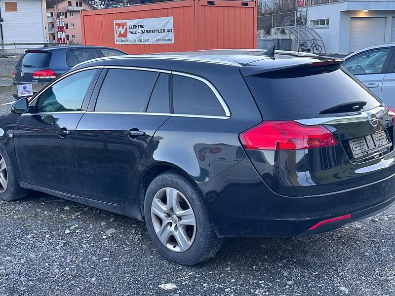 Gebraucht Opel Insignia Sport 160 PS (117 kW) 2011 Kombi