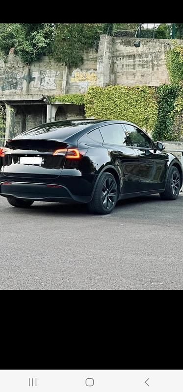 Gebraucht Tesla Model Y 378 kW (514 PS) 2025 SUV