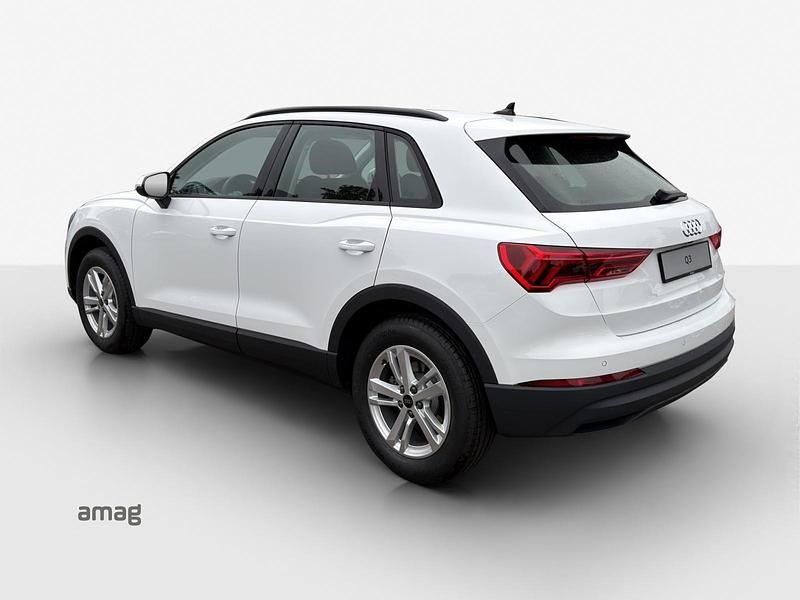Gebraucht Audi Q3 Attraction 150 PS (110 kW) 2025 Arkonaweiss SUV