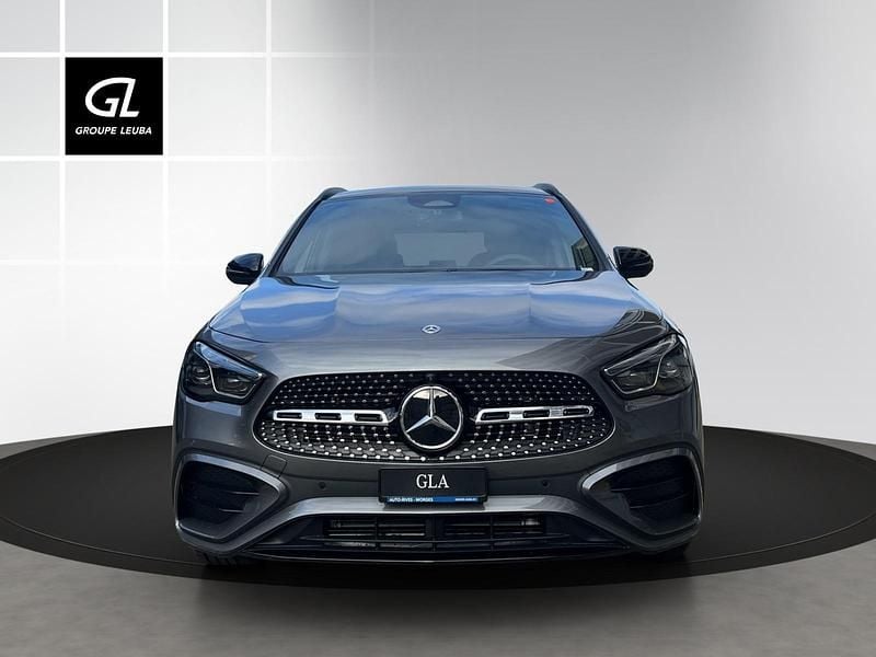 Neu Mercedes GLA220 190 PS (139 kW) 2026 Grau SUV
