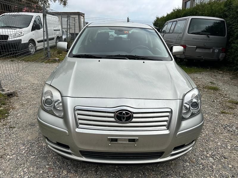Gebraucht 2004 Toyota Avensis Sol Limousine | CHF 3’900 (Fairer Preis) - Bild 1/4