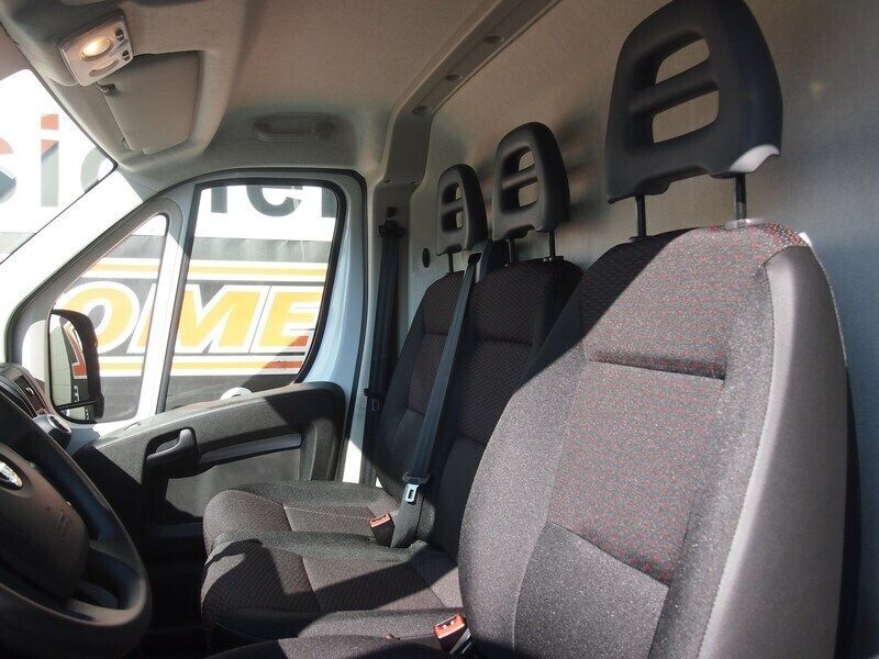 Gebraucht Opel Movano 140 PS (102 kW) 2024 Van