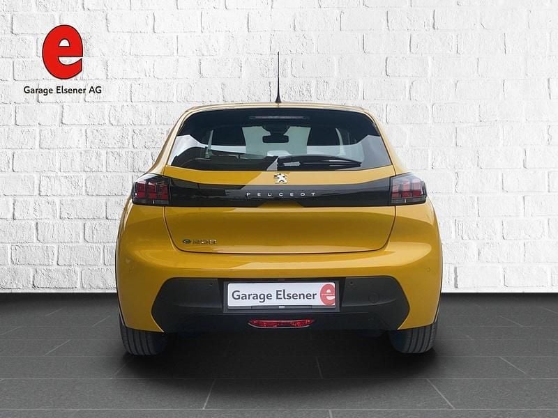 Gebraucht Peugeot e-208 Active 100 kW (136 PS) 2023 Kleinwagen