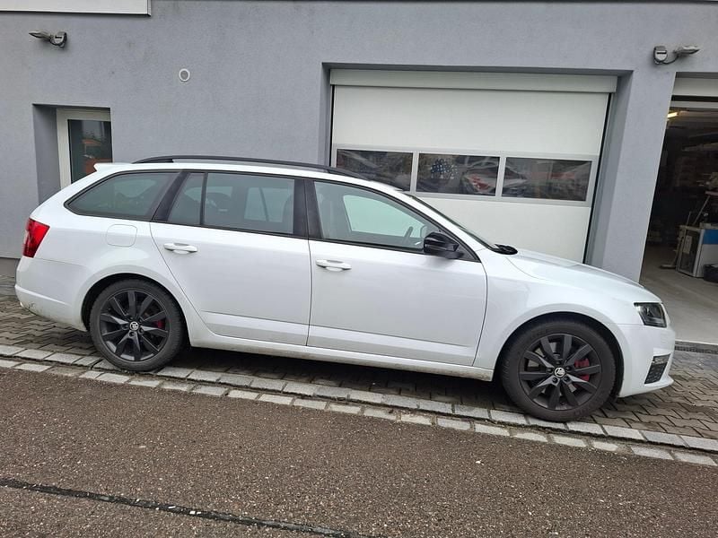 Gebraucht Skoda Octavia RS 220 PS (161 kW) 2015 Kleinwagen