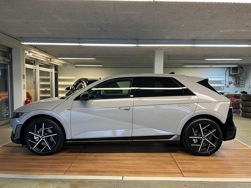 Neu Hyundai Ioniq N Line 239 kW (325 PS) 2025 Grau Kleinwagen