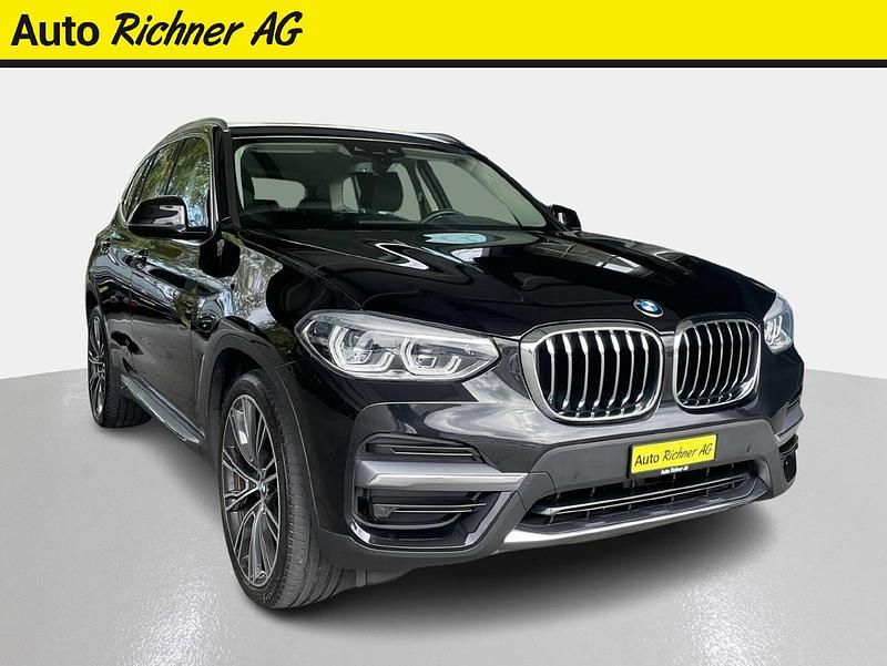 Schwarz Gebraucht 2021 BMW X3 Luxury Line SUV | CHF 29’800 (Superpreis) - Bild 1/4