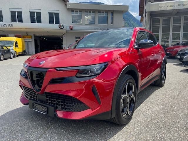 Neu Alfa Romeo Junior Edizione Speciale 136 PS (100 kW) 2025 SUV