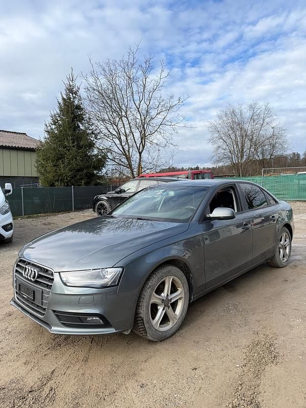 Gebraucht Audi A4 170 PS (125 kW) 2014 Limousine
