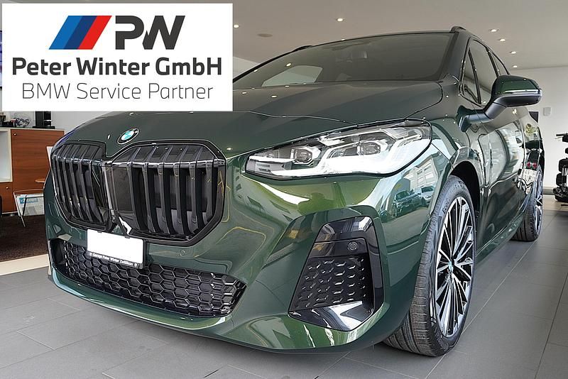 Grün Gebraucht 2025 BMW 223 Active Tourer M Sport Van / Kleinbus | CHF 42’900 - Bild 1/4