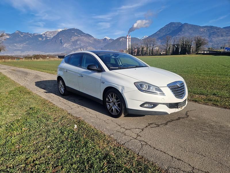 Gebraucht Lancia Delta 140 PS (102 kW) 2012 Kleinwagen