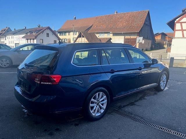 Gebraucht VW Passat Business 122 PS (89 kW) 2021 Kombi