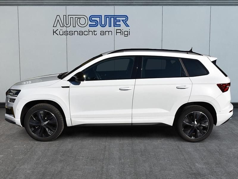 Weiss Gebraucht 2024 Skoda Karoq SportLine SUV | CHF 38’900 (Teuer) - Bild 1/4