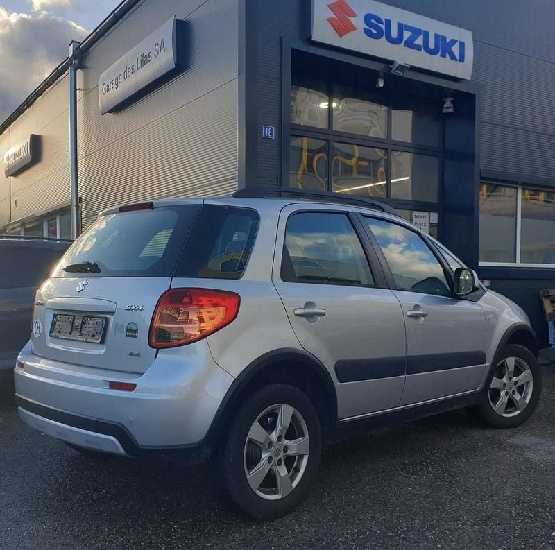 Gebraucht Suzuki SX4 GL 120 PS (88 kW) 2013 Silber Limousine